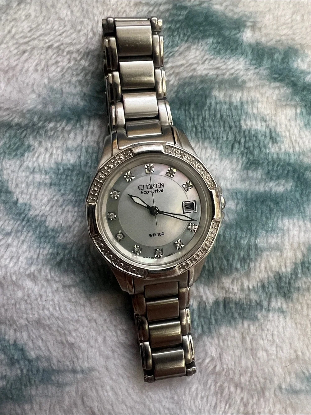 Citizen classic women